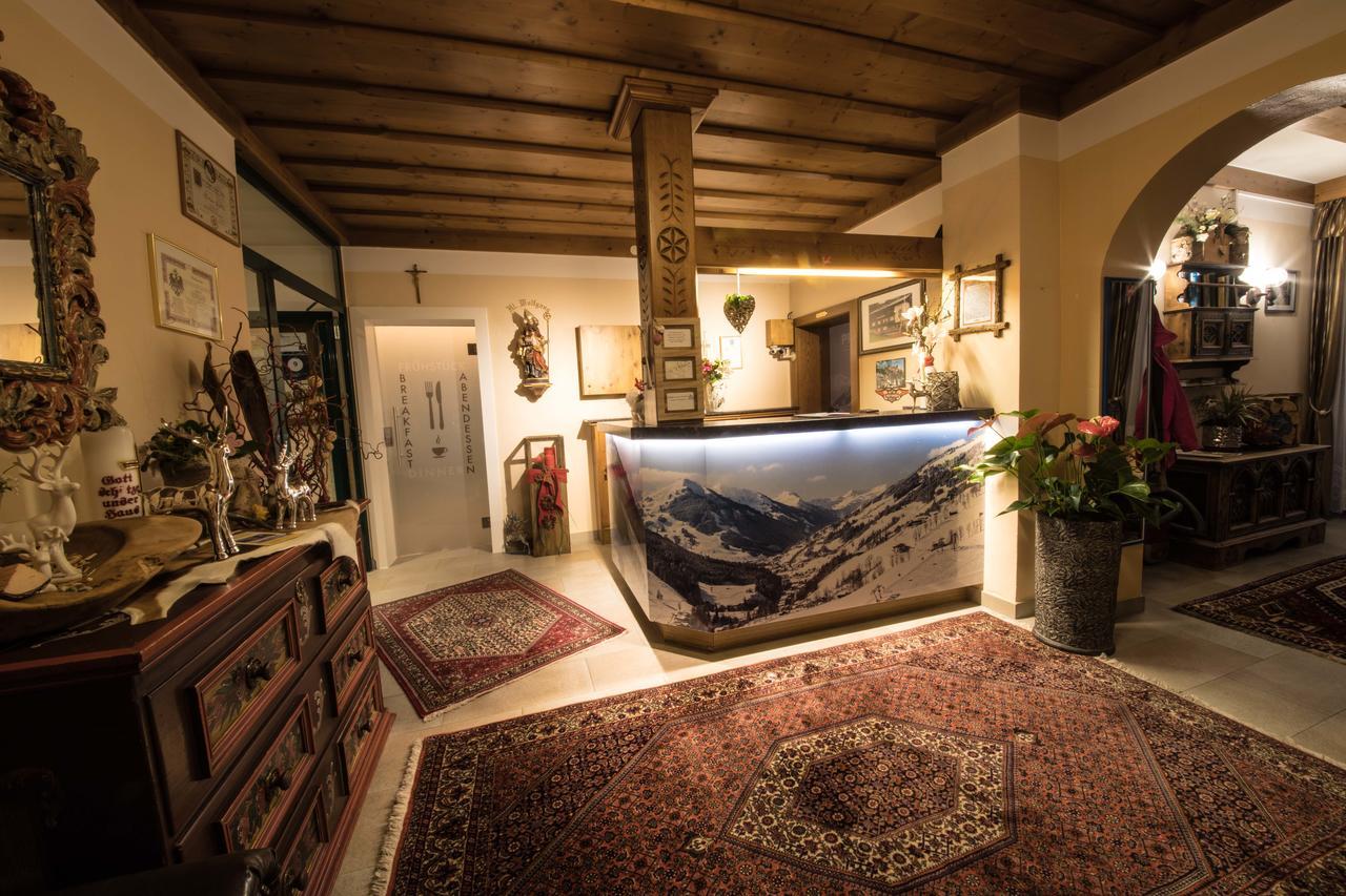 Garni Wolfgang Hotel 3*